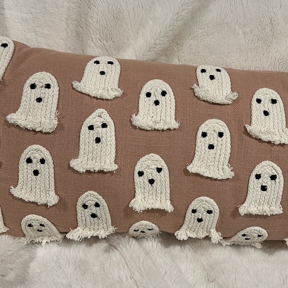 NWT Indigo Moon Viral Tik Tok Ghost Pink Lumbar Pillows - Picture 2 of 4